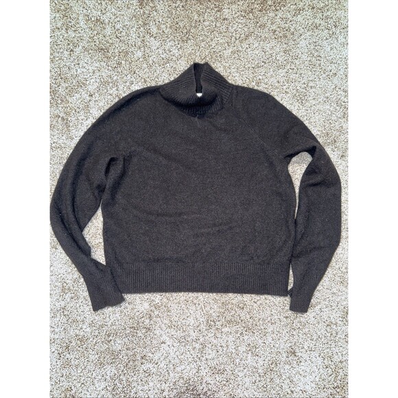 Women’s Small Vince Sweater Black